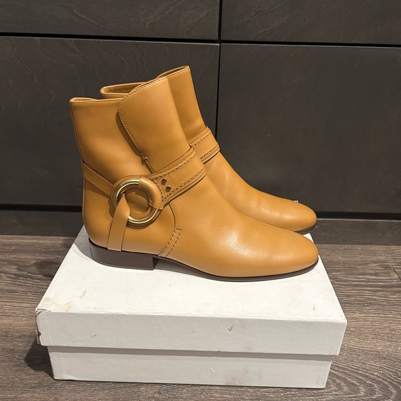 Chloe tan leather ankle boots - Picture 1 of 7